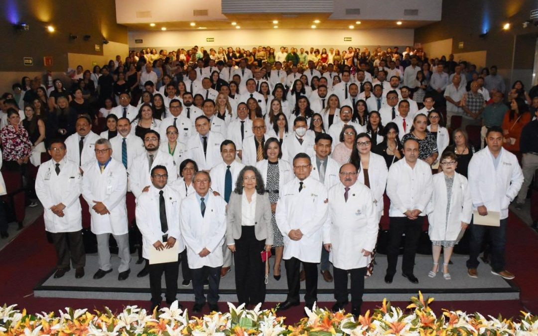 Refuerza Gobierno de Yucatán atención a la salud con 86 médicos especialistas 