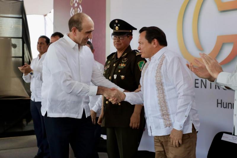 Inaugura el gobernador el Centro Industrial Yucatán