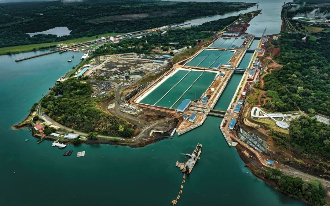 Ahora amenaza Trump con operaciones militares que le garanticen a EU acceso irrestricto al Canal de Panamá