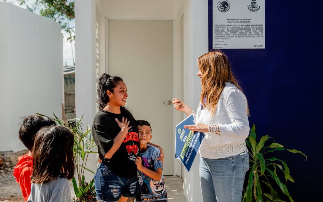 Supervisa Cecilia Patrón la entrega de acciones de vivienda a madres de familia