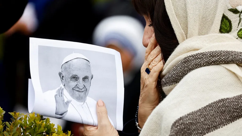 Por videoconferencia, el papa está pendiente de los Ejercicios Espirituales de la Curia Romana