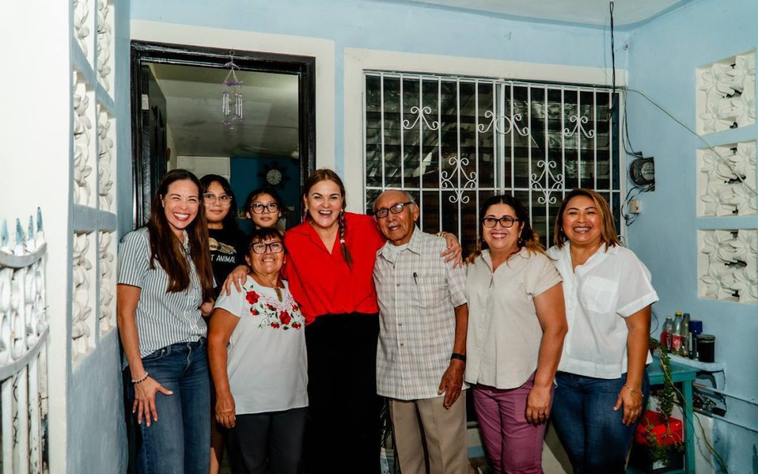 Entrega alcaldesa mejoras en viviendas de personas mayores del oriente de Mérida