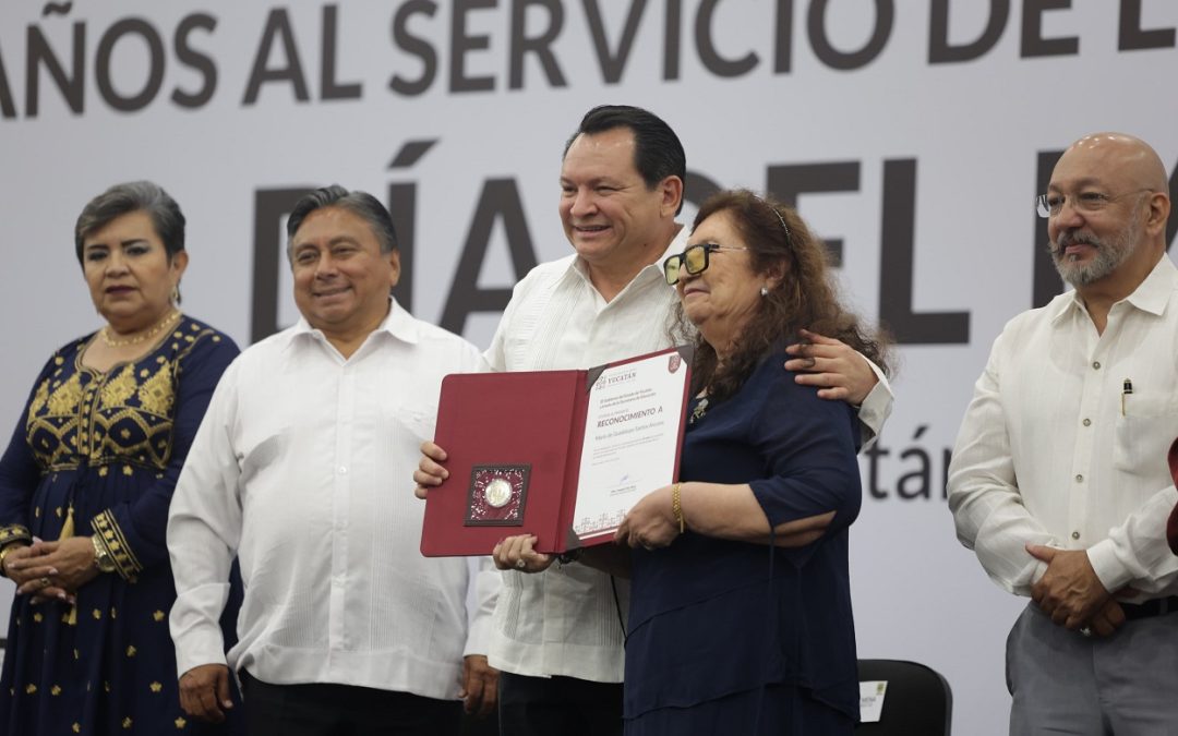 Propone Joaquín Díaz Mena una revolución educativa