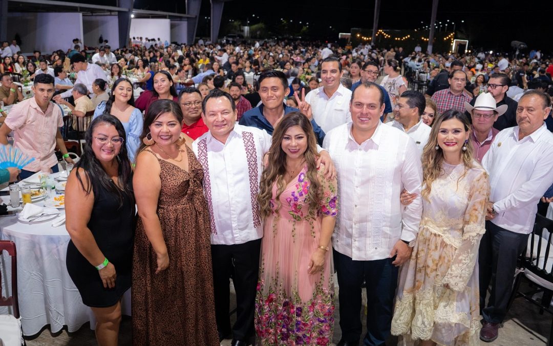 Le apuesta Huacho Díaz a un diálogo permanente con los maestros