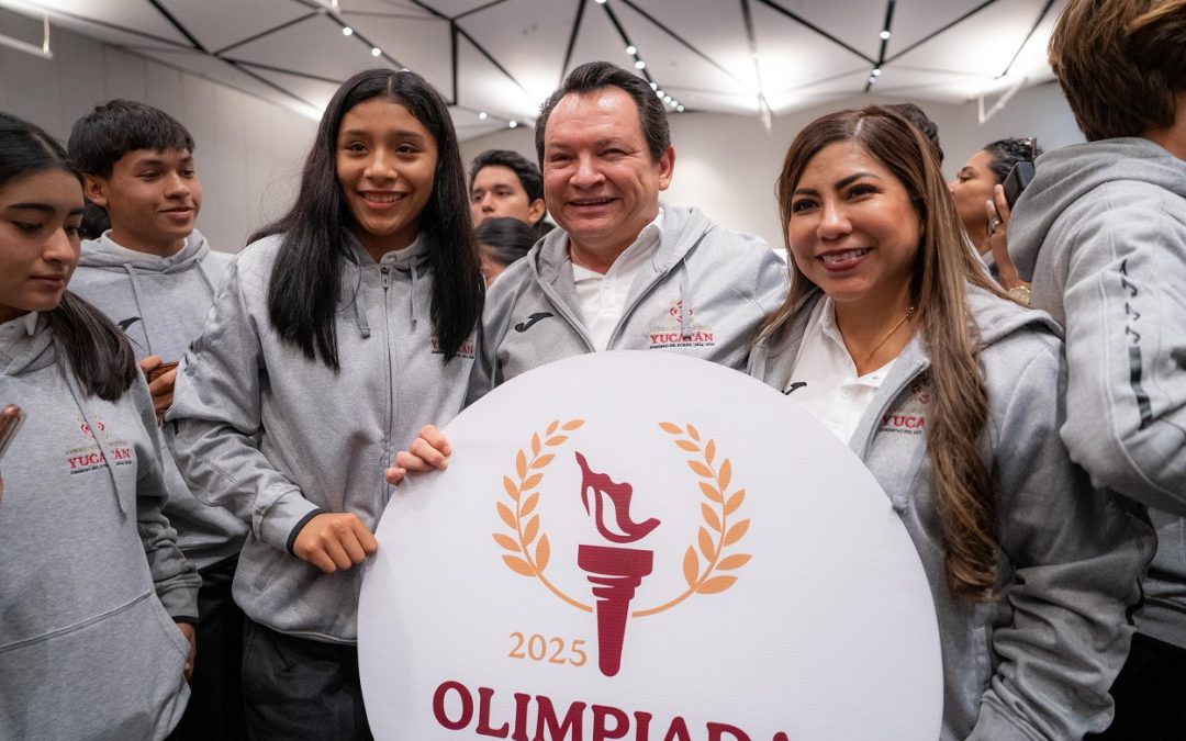 Abandera Huacho a la delegación de yucateca que participará en los Nacionales de la CONADE