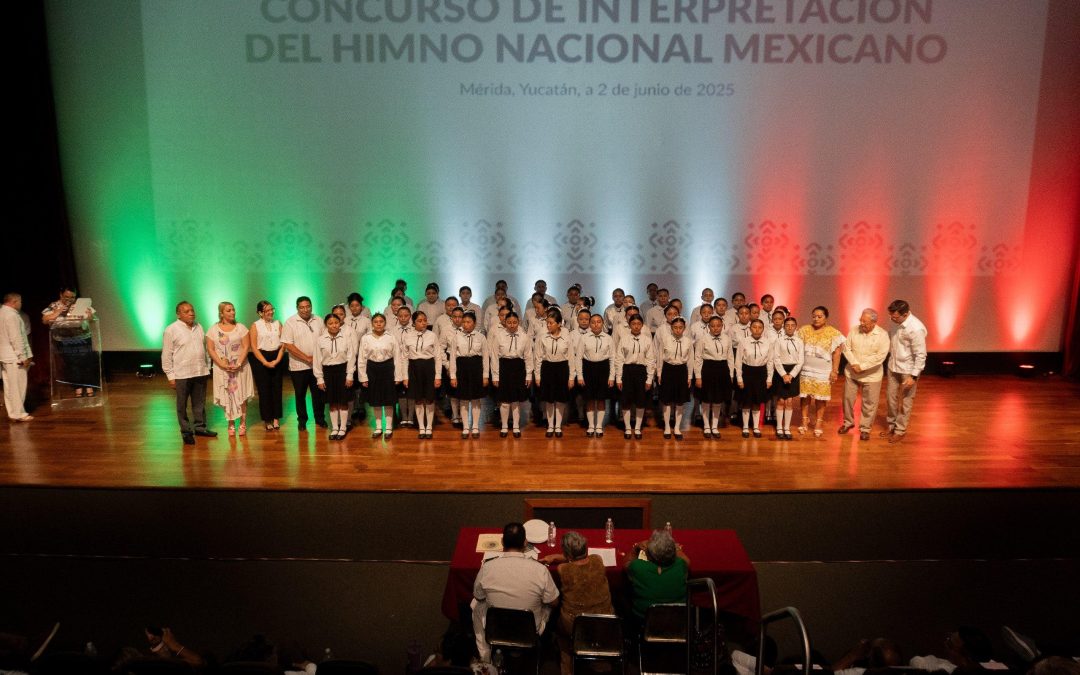 Inspiran jóvenes yucatecos con interpretación del Himno Nacional