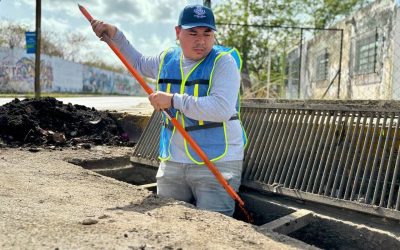 Limpiará el Ayuntamiento de Mérida hasta 200 zanjas diarias para evitar inundaciones