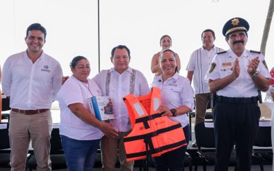 Entregó Huacho chalecos salvavidas, pero pidió a pescadores que no los vendan