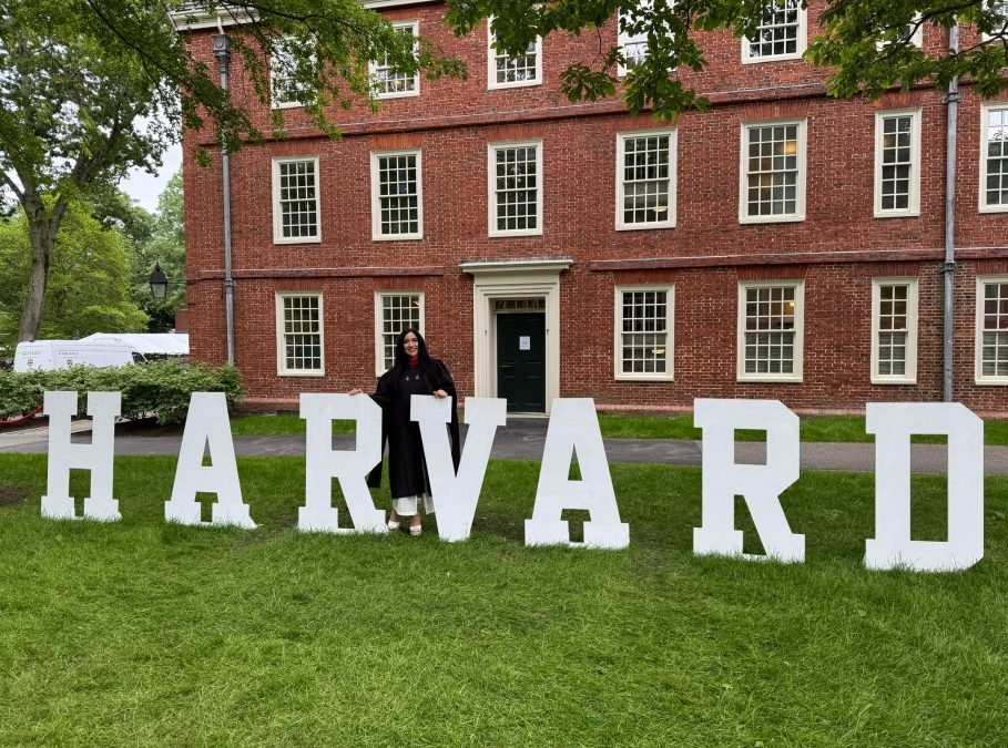 Estudiante de la UADY concluye maestría en Harvard