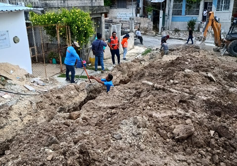 SMAPAC sustituyó 40 metros de tubería de 10” en la colonia Esperanza, en Campeche