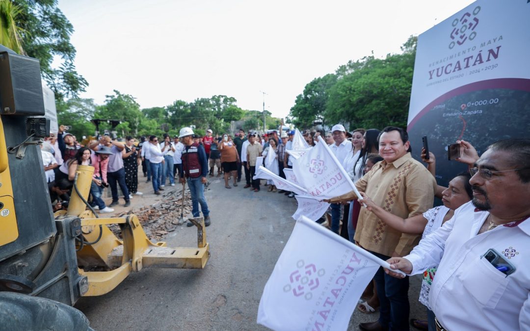 Saca Díaz Mena del abandono carretera de Oxkutzcab