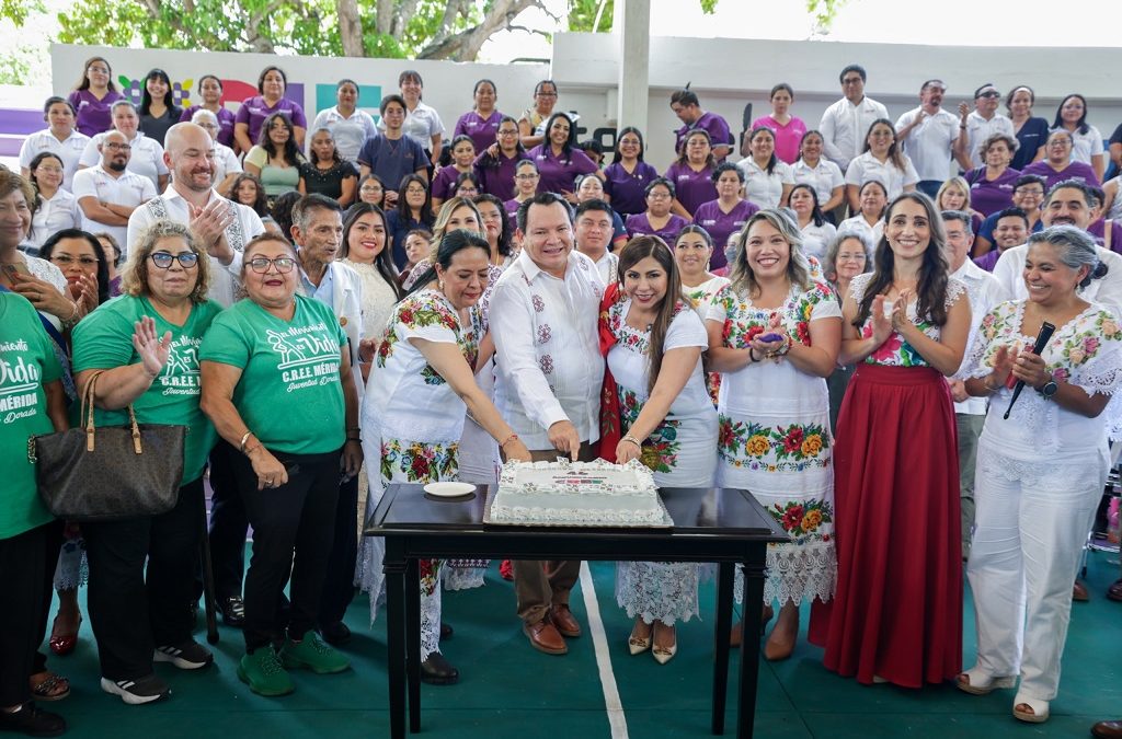 Celebró Díaz Mena el 46 aniversario del CREE con nuevas acciones en favor de la inclusión 