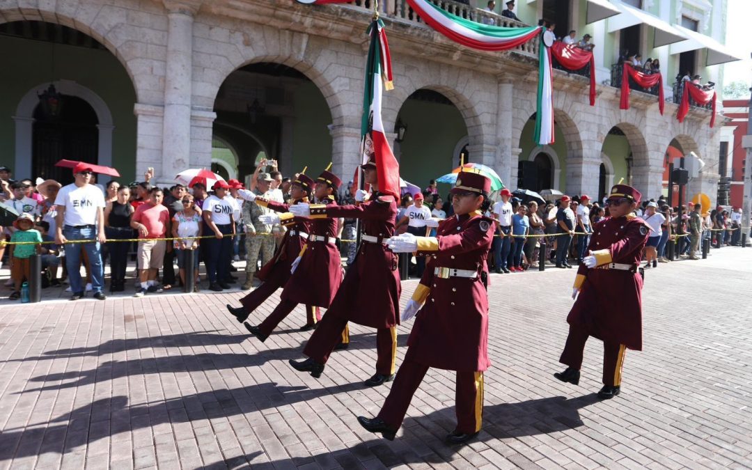Convocan a escuelas a participar en desfile por la Independencia de México