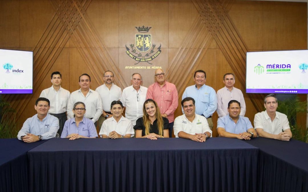 Sostiene Cecilia Patrón reunión con directiva de INDEX Yucatán