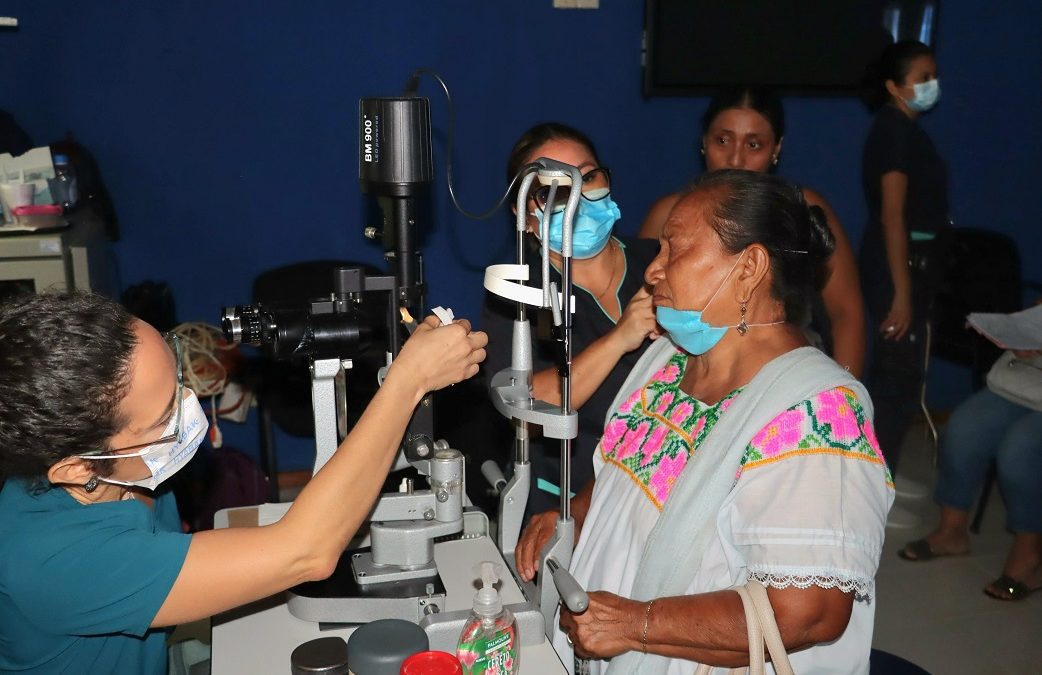Realizan Jornada Extramuros de Retinopatía Diabética en Yucatán