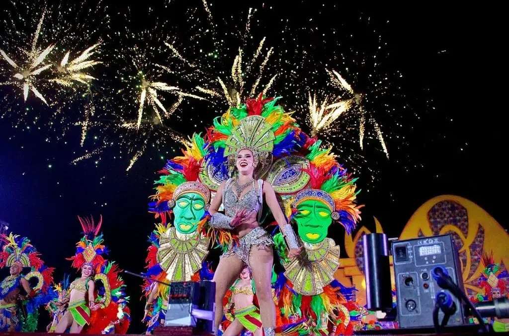 Presentan calendario previo al Carnaval de Mérida 2026