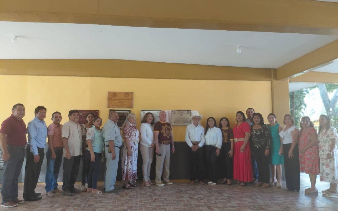 Celebra 40 años de servicio la Secundaria Técnica # 33 de Sucilá