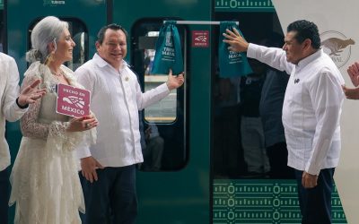 Atestigua Joaquín Díaz Mena entrega del distintivo “Hecho en México” al Tren Maya