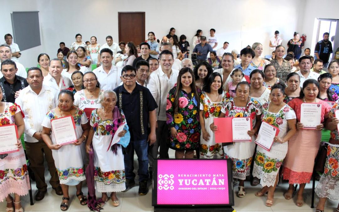 Premian en Yucatán excelencia del arte popular y bordado tradicional