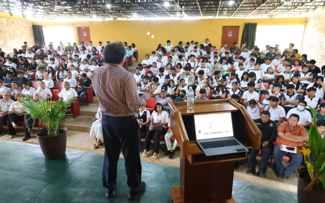 Conferencia magistral en Tizimín sobre prevención del suicidio