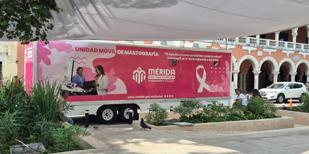 Ya está operando el mastógrafo móvil en la Plaza Grande de Mérida 