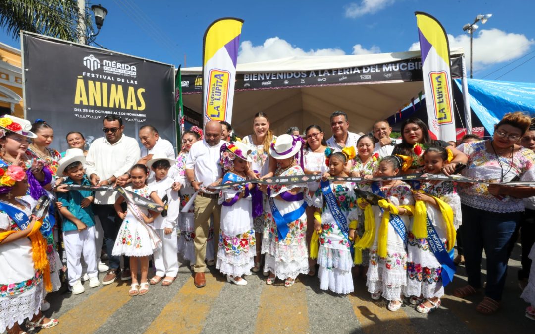 Inauguran la tradicional Feria del Mucbipollo, en el barrio mágico de San Sebastián