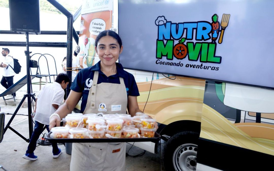Nutrimóvil lleva talleres de cocina saludable a escuelas de Mérida
