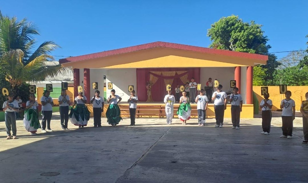 La primaria “Abelardo Conde Ruz” celebró sus 59 años de fundación con un desfile e inauguración de espacios, en Tizimín