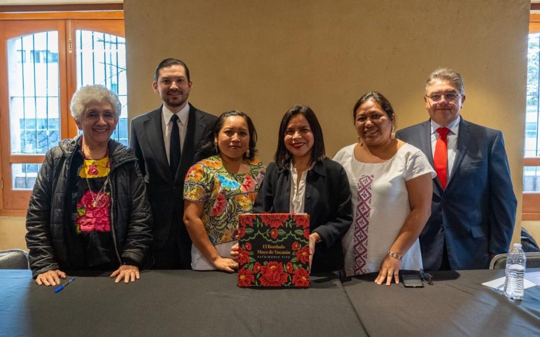 Presentan libro “El bordado maya de Yucatán: patrimonio vivo” en Original México
