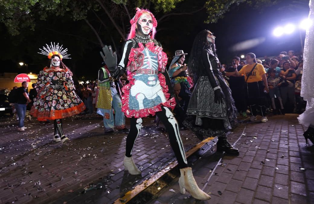 Posicionan el Desfile de Catrinas 2025 como una tradición multicultural.