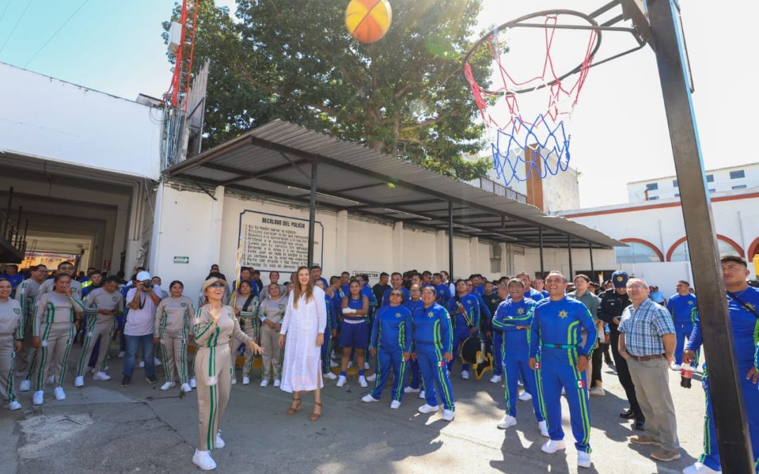 Policía Municipal de Mérida destaca en el desfile del 115 aniversario de la Revolución Mexicana