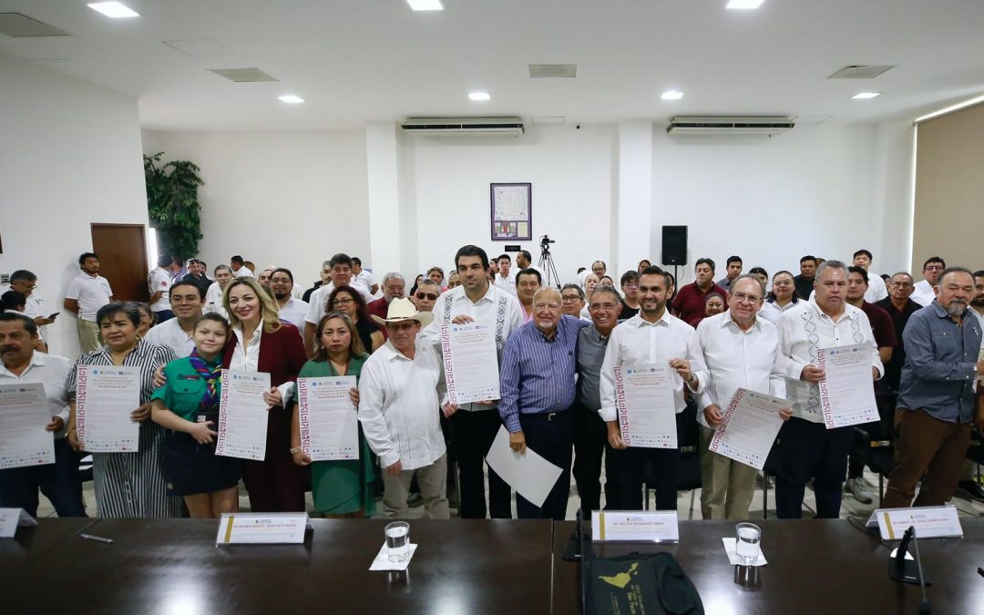 Recibe Congreso del Estado de Yucatán las memorias de la VI Conferencia Internacional “Por el Equilibrio del Mundo”