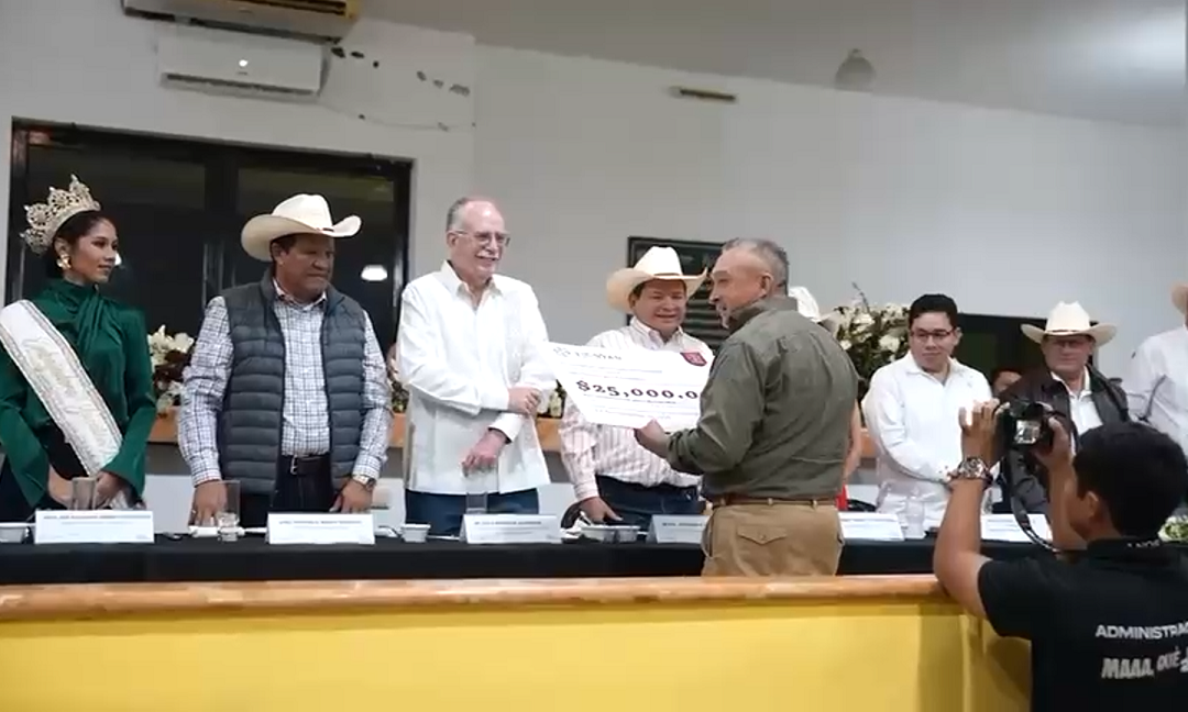 Unen esfuerzos gobierno yucateco y administración federal en favor del sector ganadero 