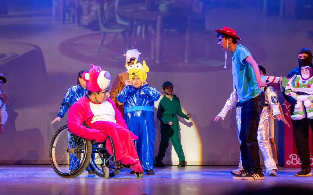 Obra Teatral de alumnos del DIF recauda 700 Kilos de alimentos para comedores comunitarios