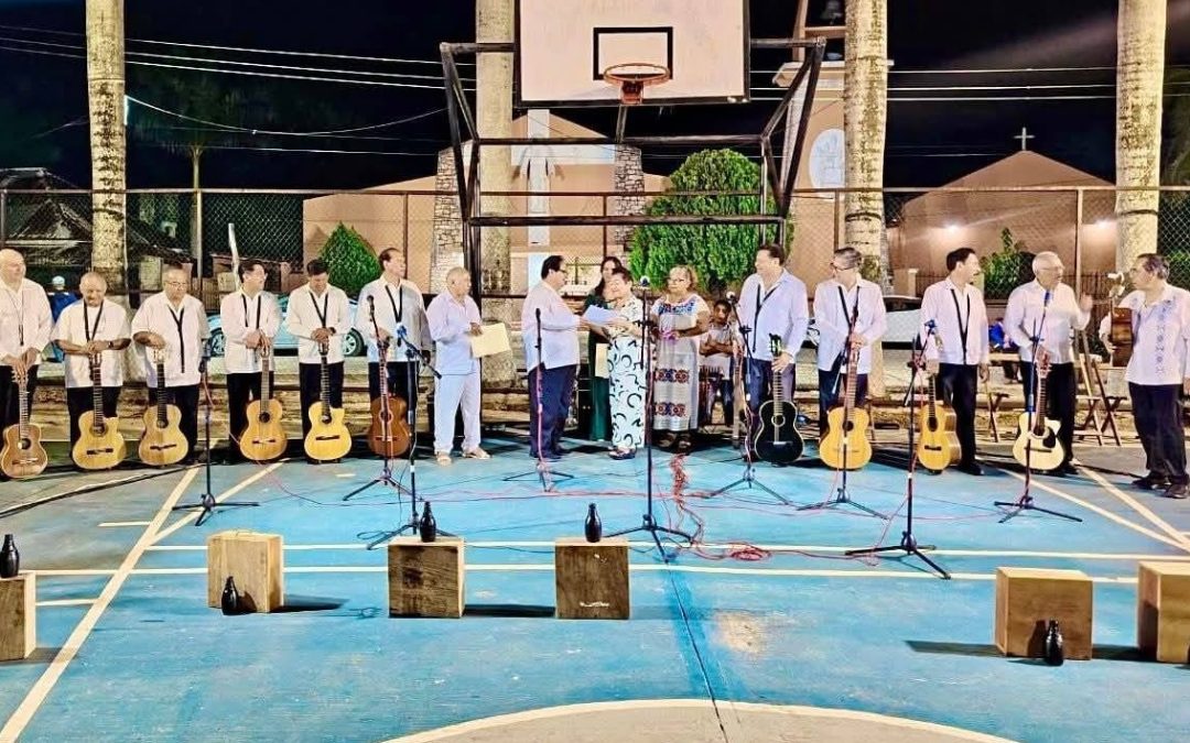 La Rondalla Tecnológico de Puebla cierra su gira en Colonia Yucatán