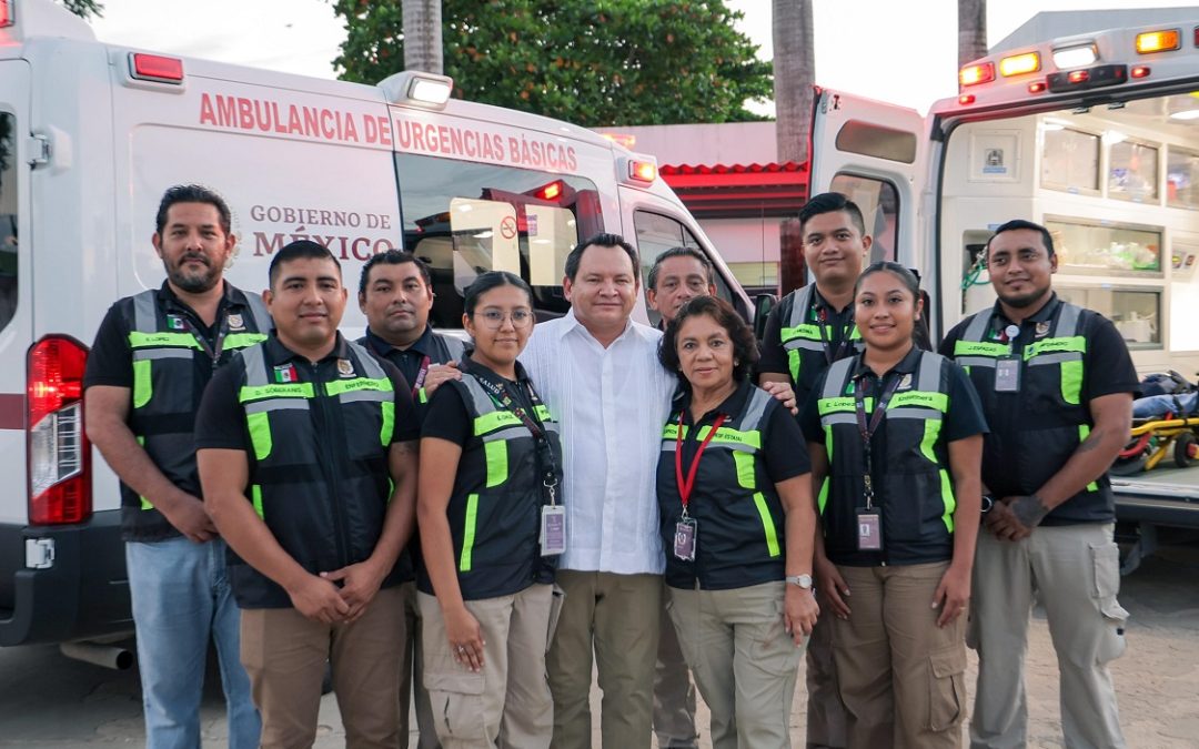 Entregan ambulancias para fortalecer la atención médica de emergencia en el sur de Yucatán