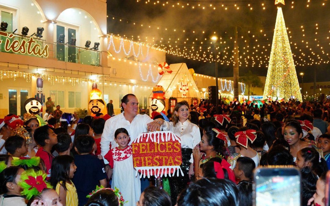 Tizimín brilla con el encendido del árbol navideño