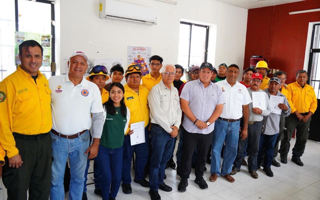 La Conafor capacita a brigada contra incendios de Tizimín