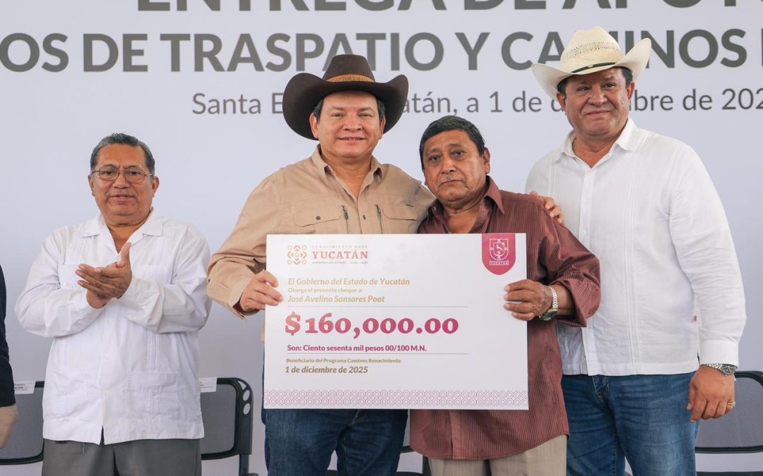 Entrega el gobernador de Yucatán apoyos a productores del sur de la entidad