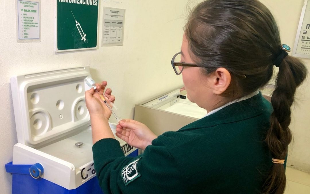 Exhorta IMSS a mantener actualizados esquemas de vacunación