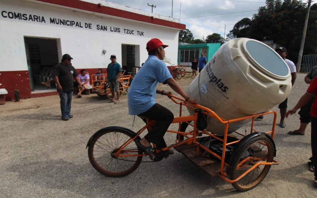 Inicia la entrega de tinacos a bajo costo en comisarías de Tizimín