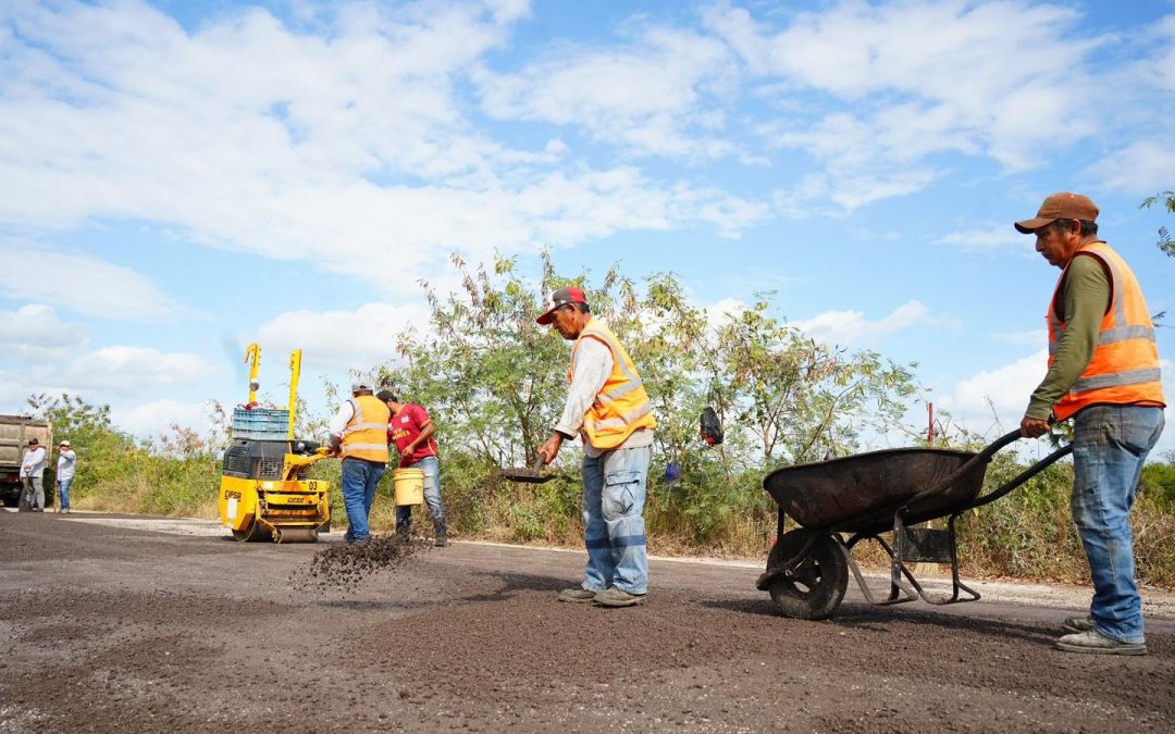 Supervisan trabajos de bacheo de Dzonot Carretero a Loche