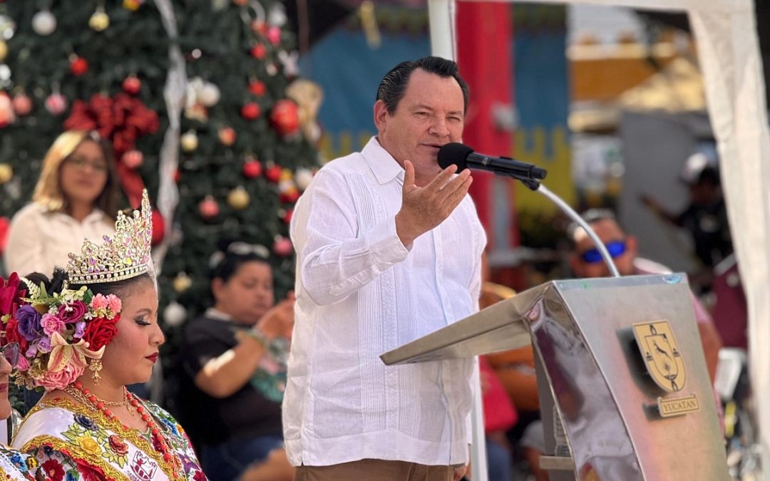 Gobernador impulsa la cocina tradicional en la Feria Gastronómica de Cansahcab