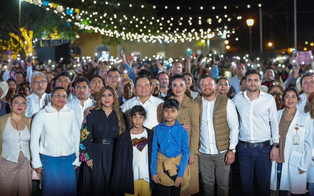 Rindió cuentas en Izamal Joaquín Díaz Mena 