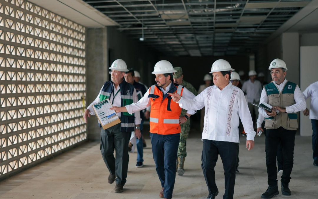 Supervisan avances de hospitales en Ticul y en Francisco de Montejo