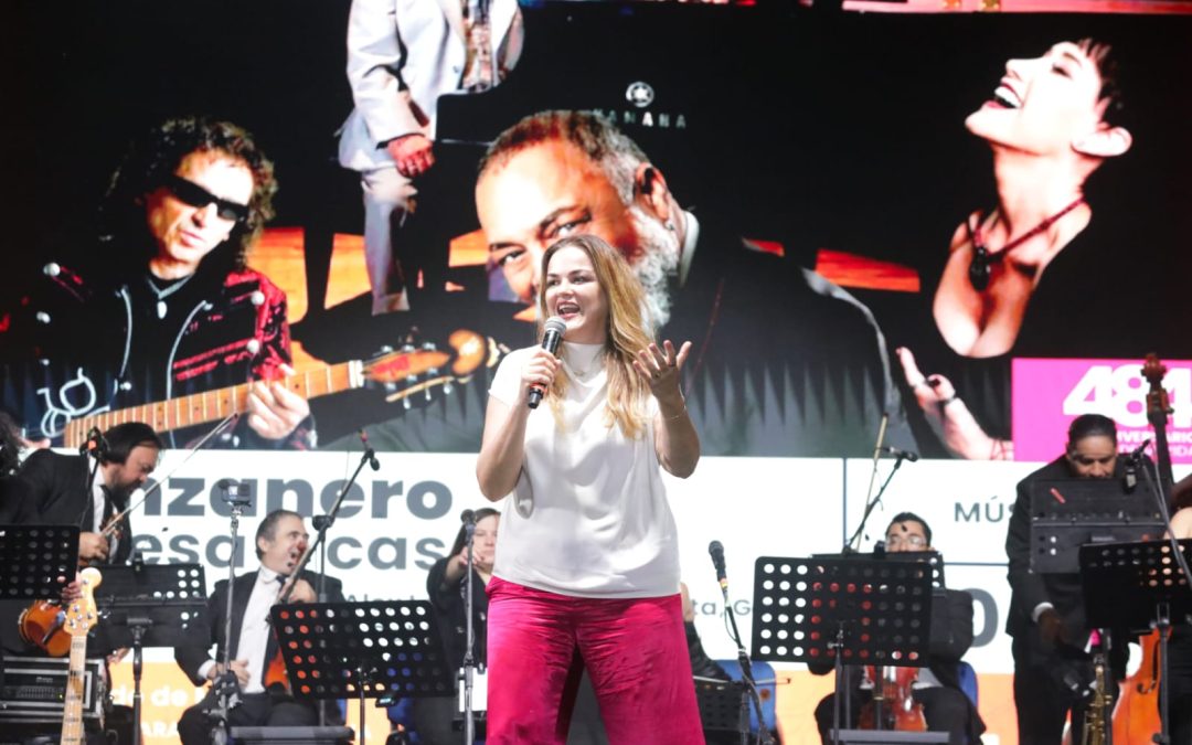 Rinden emotivo homenaje a Manzanero 20 mil meridanas y meridanos