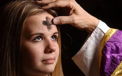 ¿Por qué la ceniza en la frente?