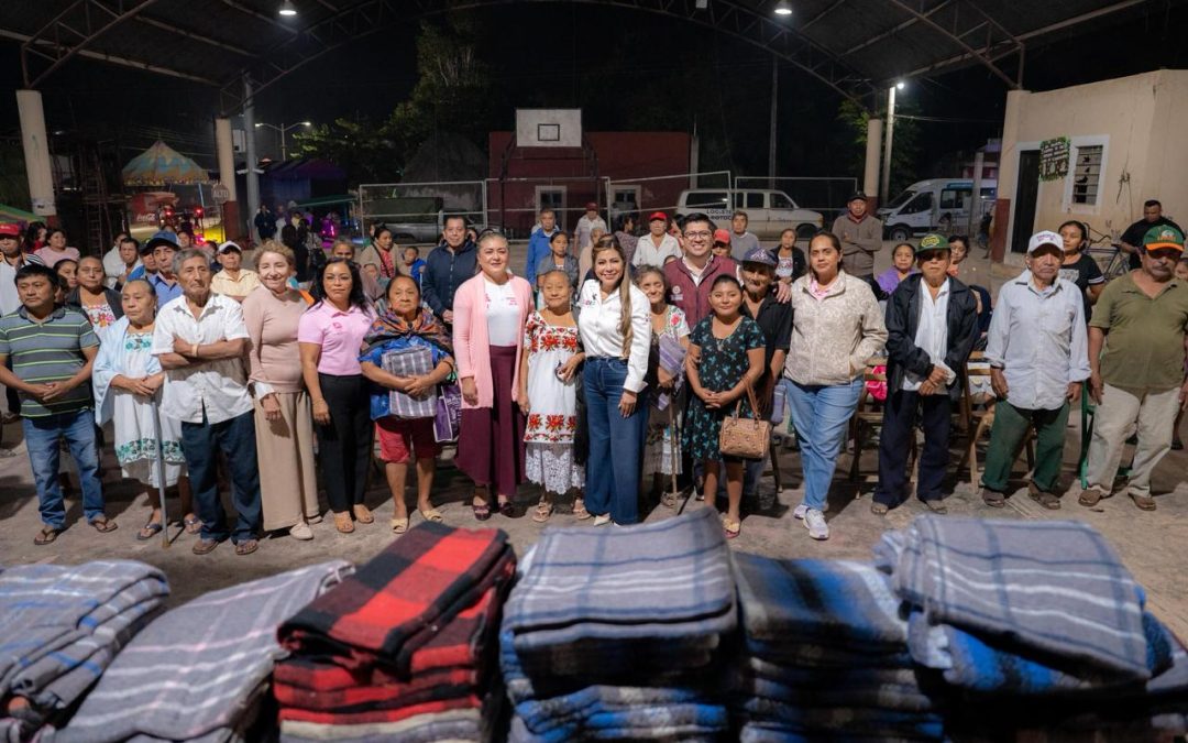 Entrega DIF Yucatán 1,600 cobertores en comunidades del interior por bajas temperaturas