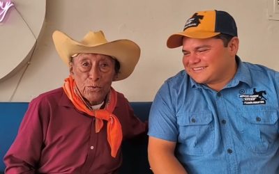 Extravió su pensión recién cobrada, pero los tizimileños se unieron y le devolvieron casi el doble